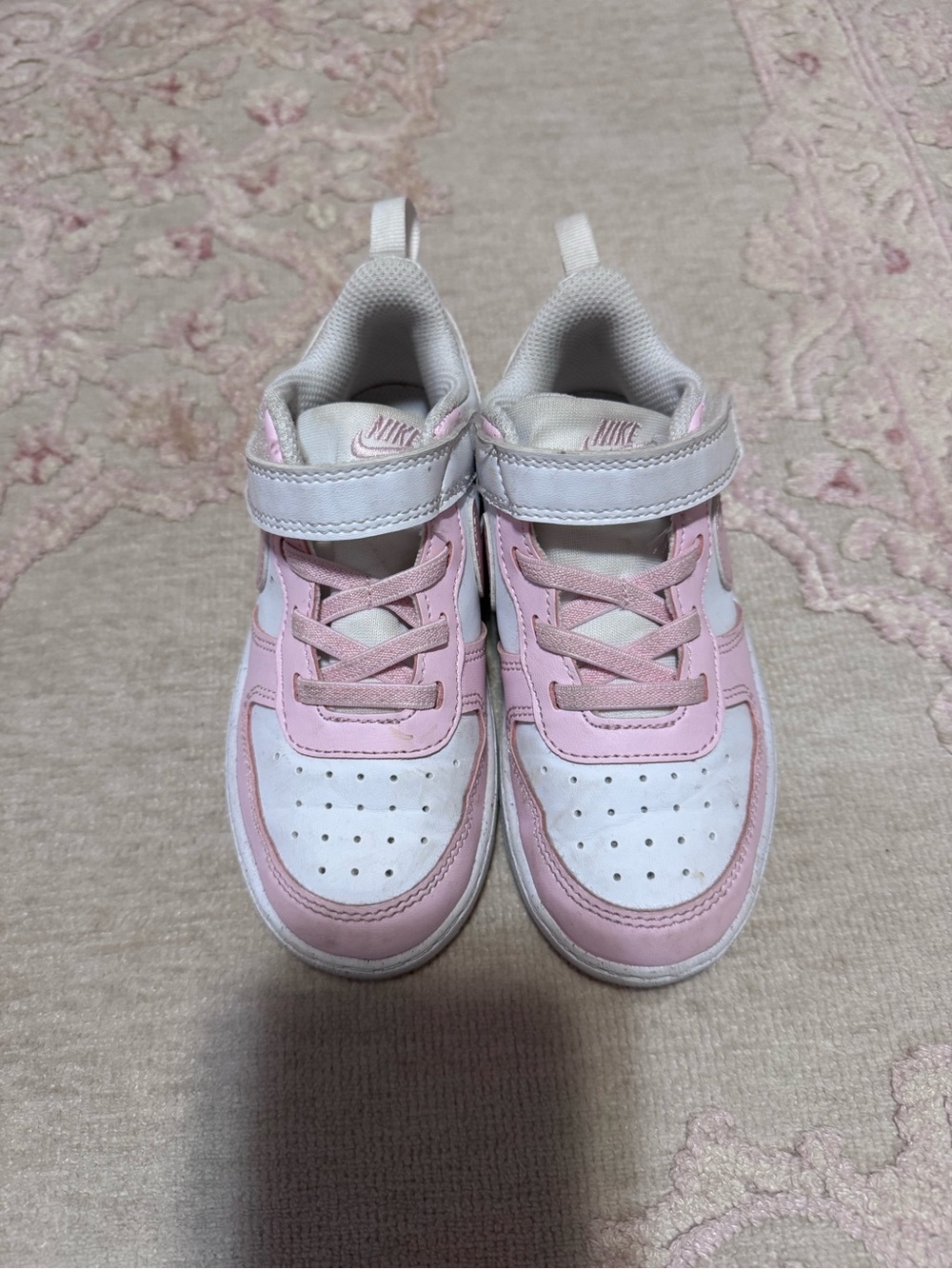 Toddler girl pink Nike sneakers